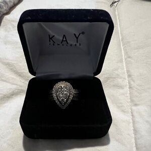 2 carat diamond engagement ring size 8